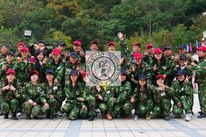 长沙小学生班级活动 石燕湖真人CS一天