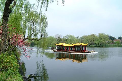 <扬州-无锡-苏州-乌镇-杭州-上海6日游>上海参团,四星贵族之旅
